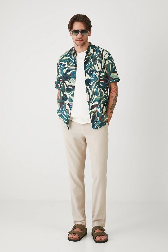 Košile s příměsí lnu pánská s klasickým límcem, se vzorem více barev RS25.KKMA10 vícebarevná RS25