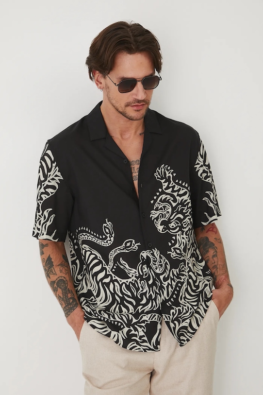 Košile s příměsí lnu pánská s potiskem černá barva s příměsí lnu černá RS25.KKMA12