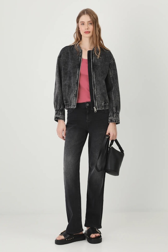 Kurtka bomber jeansowa damska z efektem sprania kolor czarny RS25.KUD505 czarny RS25