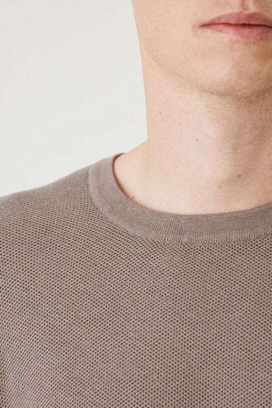 Medicine sweter RS25.SWM020 brązowy