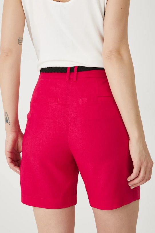 Odzież Szorty lniane damskie z paskiem gładkie kolor czerwony RS25.SZD093 czerwony