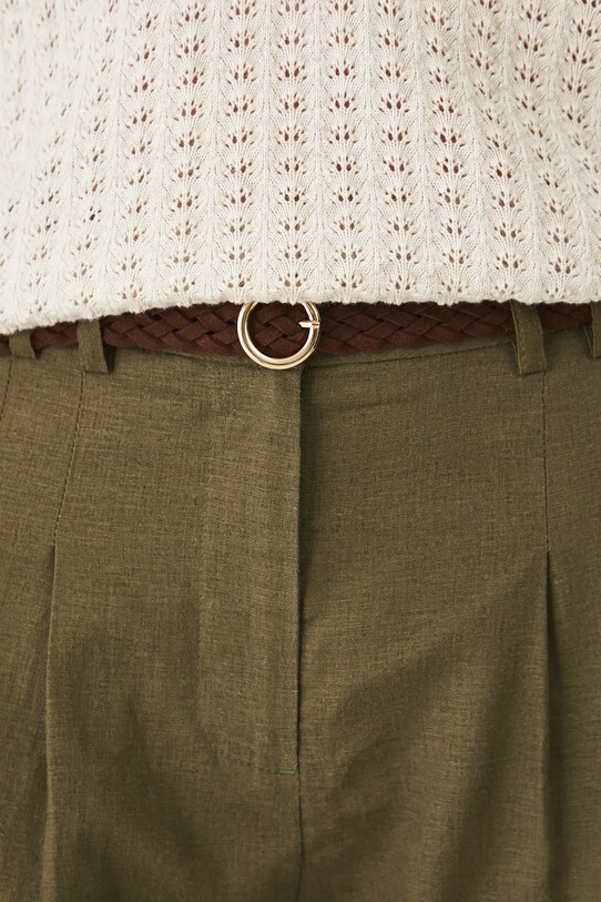 Szorty lniane damskie z paskiem gładkie kolor zielony zielony RS25.SZD093