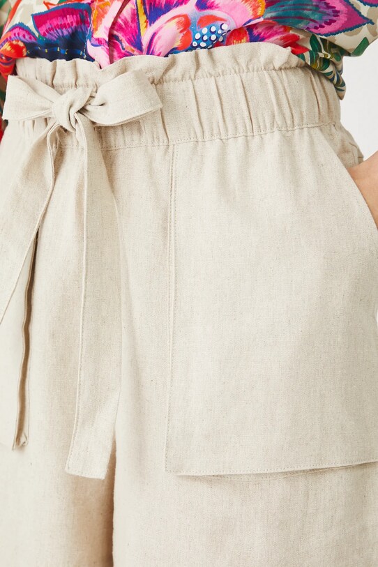 Medicine pantaloni scurti din in bej RS25.SZD0A4