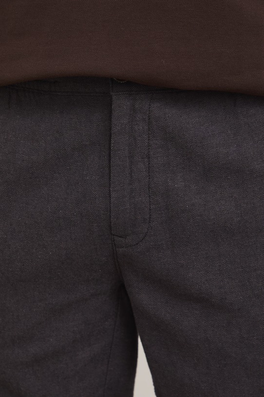 Medicine szorty z domieszką lnu RS25-SZM081 czarny