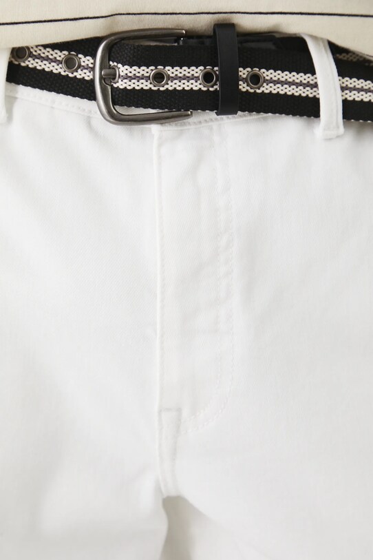 Medicine pantaloni scurti alb RS25.SZM705