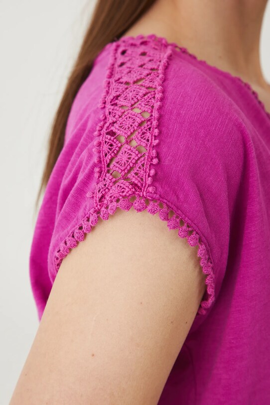 Bavlněné tričko dámské s ozdobnými vsadkami fialová barva RS25.TSD090 fialová