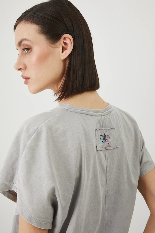 T-shirt bawełniany damski by Justyna Stoszek – Forest Forever, Sense of Values kolor szary RS25.TSD653