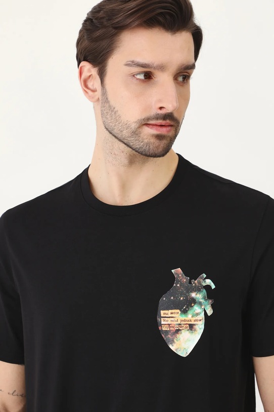 T-shirt bawełniany męski z elastanem by Magda Kubiak – Dziki Las kolor czarny RS25.TSM284 czarny
