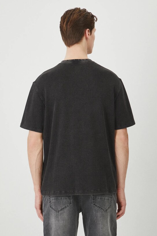 Ruházat Medicine t-shirt RS25.TSM620 fekete