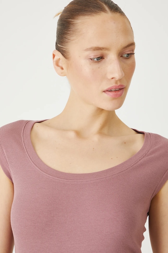Top damski prążkowany z modalem kolor różowy różowy RS25.TTD0B1