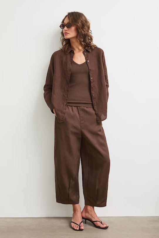 Top damski prążkowany z modalem kolor brązowy RS25-TTD0B4 brązowy RS26