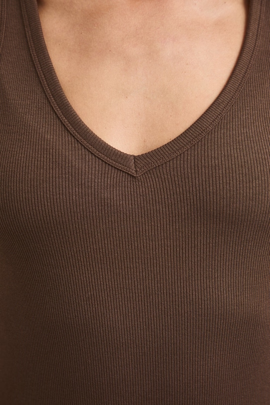 Top damski prążkowany z modalem kolor brązowy RS25-TTD0B4 brązowy