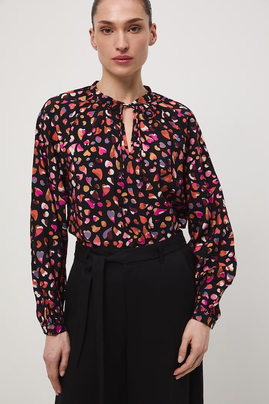 Medicine bluzka damska z wiskozy RS26-BDD052 czarny RS26