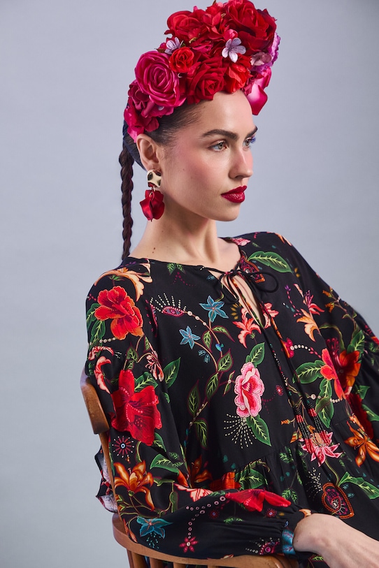 Bluzka damska z wiskozy wzorzysta casual czarny RS26-BDD420