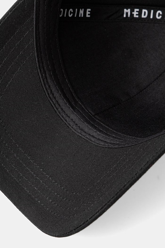 Medicine czapka z daszkiem bawełniana czarny RS26-CAD302