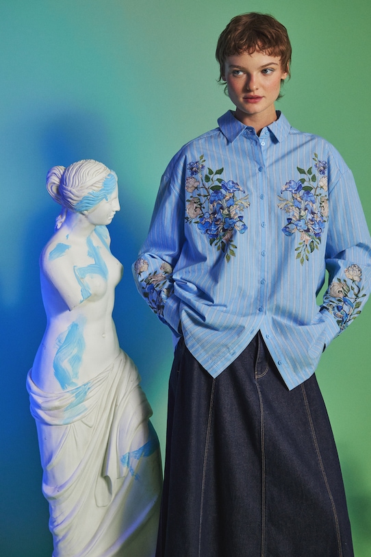 Bavlněná košile dámská ze speciální kolekce Eviva L'arte klasický modrá RS26-KDD257