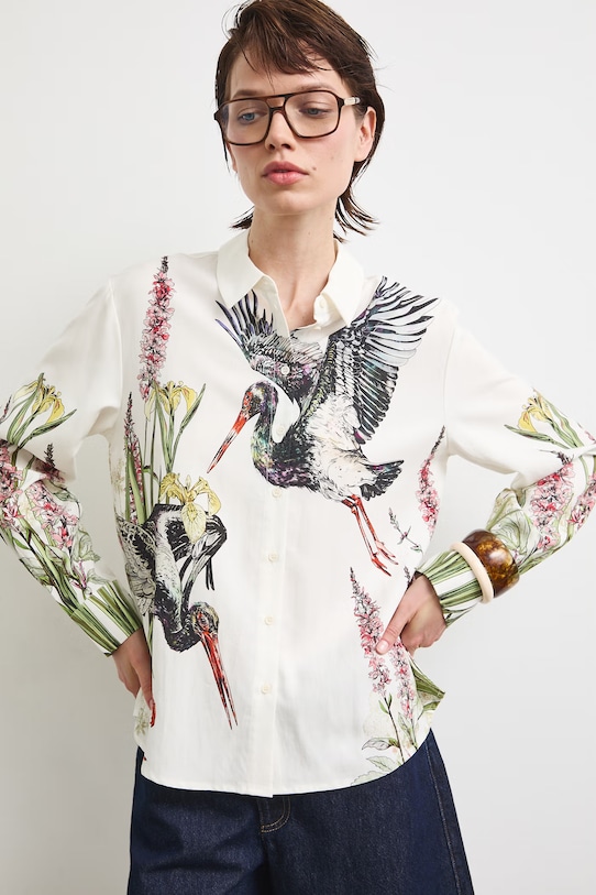 Koszula damska z dodatkiem lnu z kolekcji Bieszczadzki Park Narodowy x Medicine RS26-KDD850 biały RS26