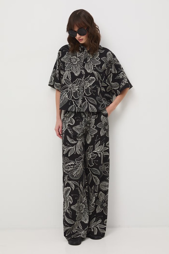 Košeľa dámska s viskózou s kvetmi RS26-KKD070 čierna RS26