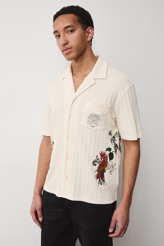 Odzież Koszula męska z bawełny z kolekcji Ilona Tambor x Medicine RS26-KKM651 beżowy