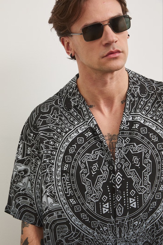 Koszula męska z wiskozy czarny RS26-KKM806