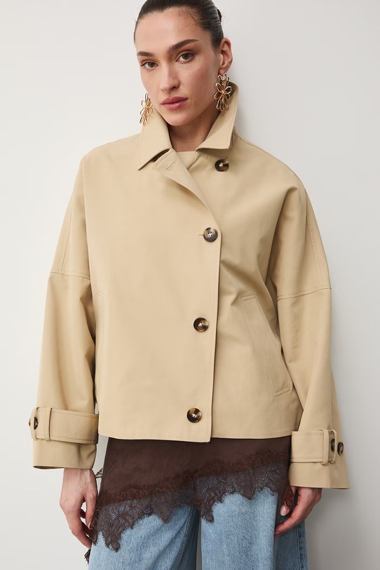 Medicine krótki trencz damski RS26-KUD510 beżowy RS26