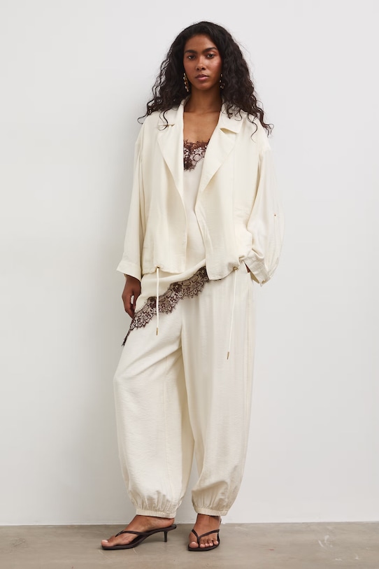 Kurtka damska z wiskozą RS26-KUD903 beżowy RS26