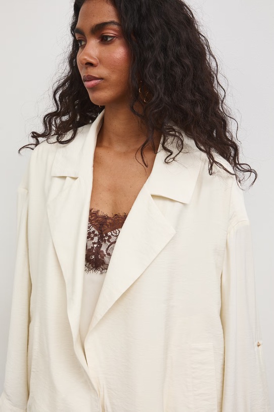 Kurtka damska z wiskozą beżowy RS26-KUD903