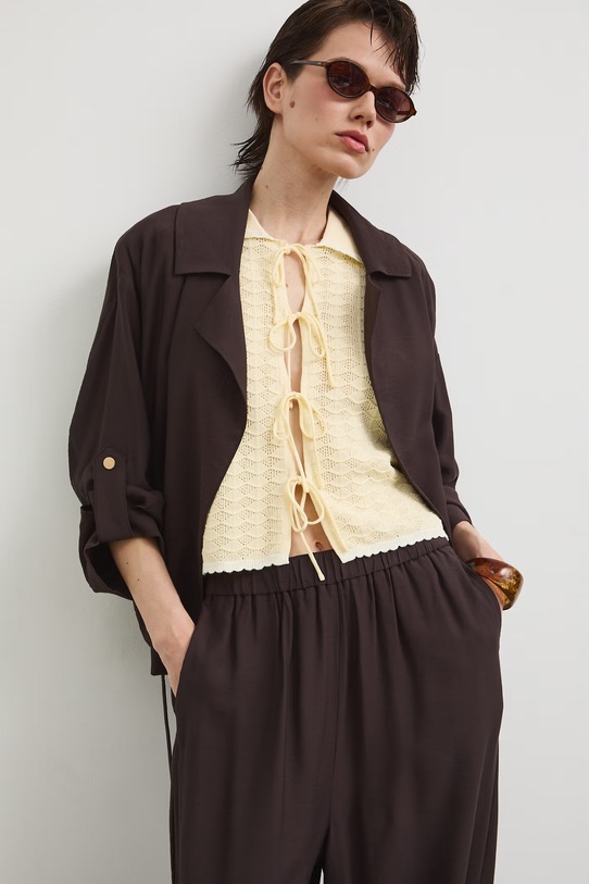 Kurtka damska z wiskozą brązowy RS26-KUD903