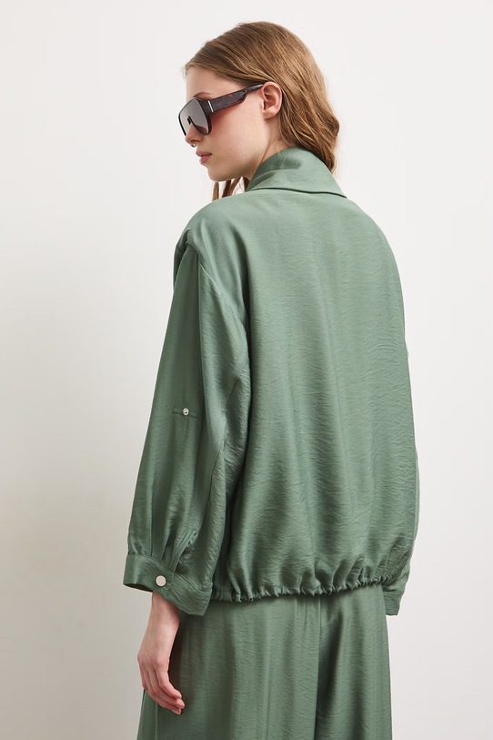 Odzież Kurtka damska z wiskozą RS26-KUD903 zielony
