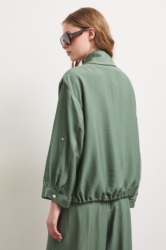 Odzież Kurtka damska z wiskozą RS26-KUD903 zielony