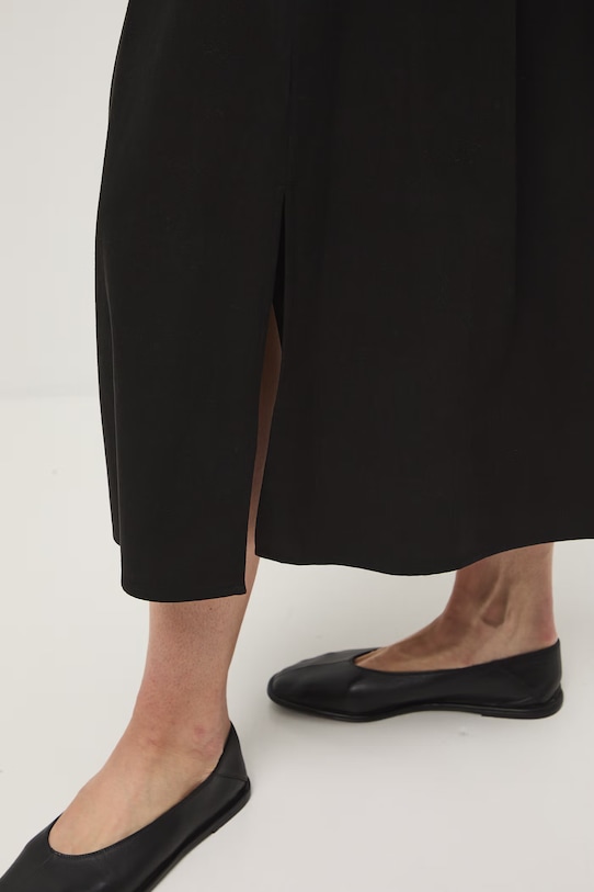 Medicine spódnica z rozcięciami RS26-SDD501 czarny