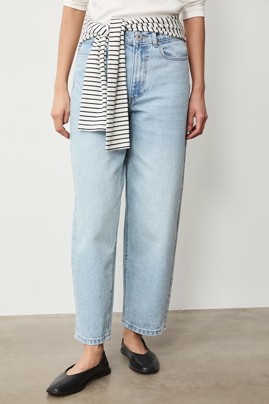 Medicine jeansy mom fit damskie RS26-SJD311 niebieski RS26