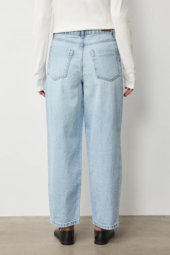 Odzież Medicine jeansy mom fit damskie RS26-SJD311 niebieski