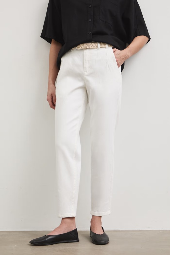 Odzież Medicine jeansy carrot damskie RS26-SJD705 biały