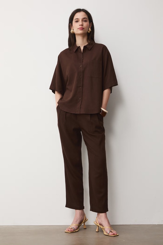 Medicine spodnie chinos damskie z lnem RS26-SPD702 brązowy RS26