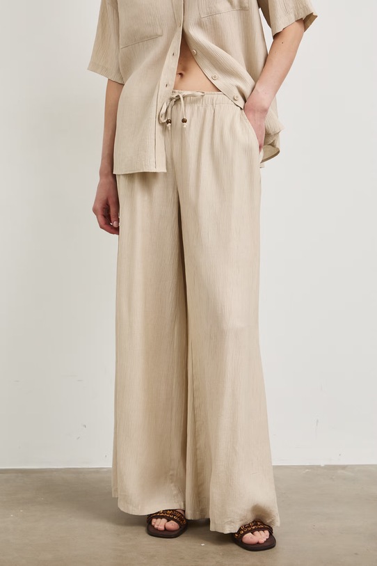 Spodnie wide leg damskie z wiskozą RS26-SPD907 beżowy RS26