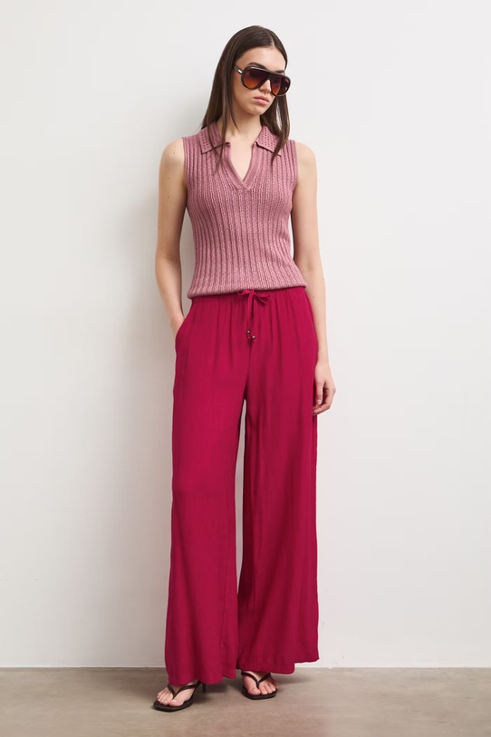 Spodnie wide leg damskie z wiskozą czerwony RS26-SPD907