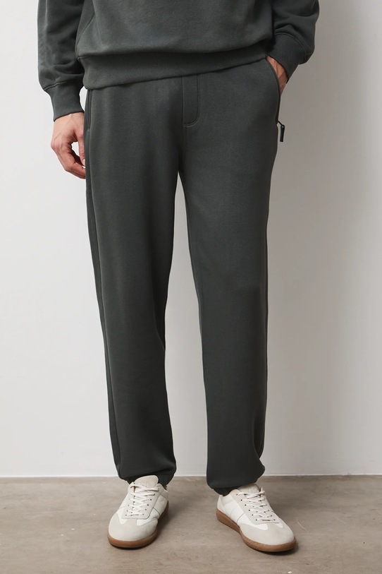 Medicine spodnie dresowe RS26-SPM011 zielony RS26