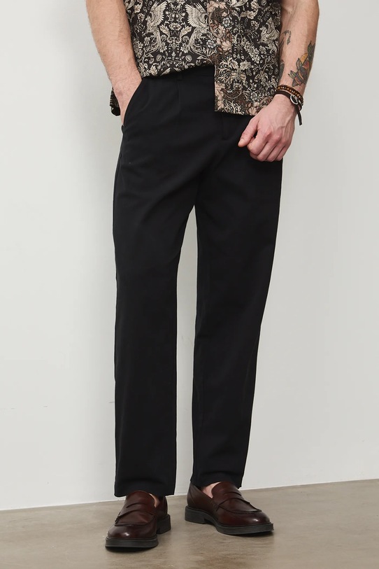 Medicine spodnie z elastanem czarny RS26-SPM302