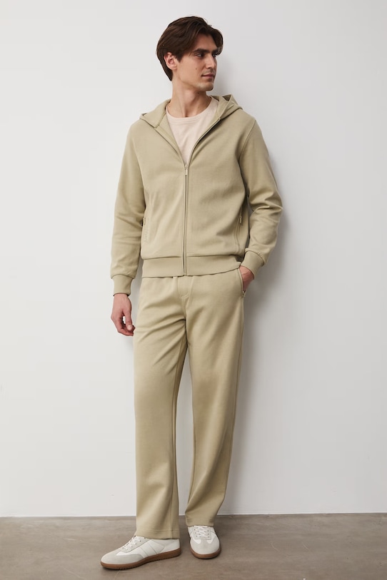 Medicine spodnie dresowe męskie zielony RS26-SPM505