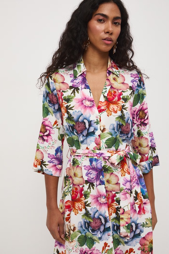 Medicine sukienka koszulowa z wiskozy biały RS26-SUD050