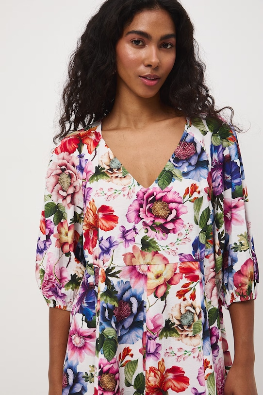 Medicine sukienka oversize z wiskozą biały RS26-SUD052