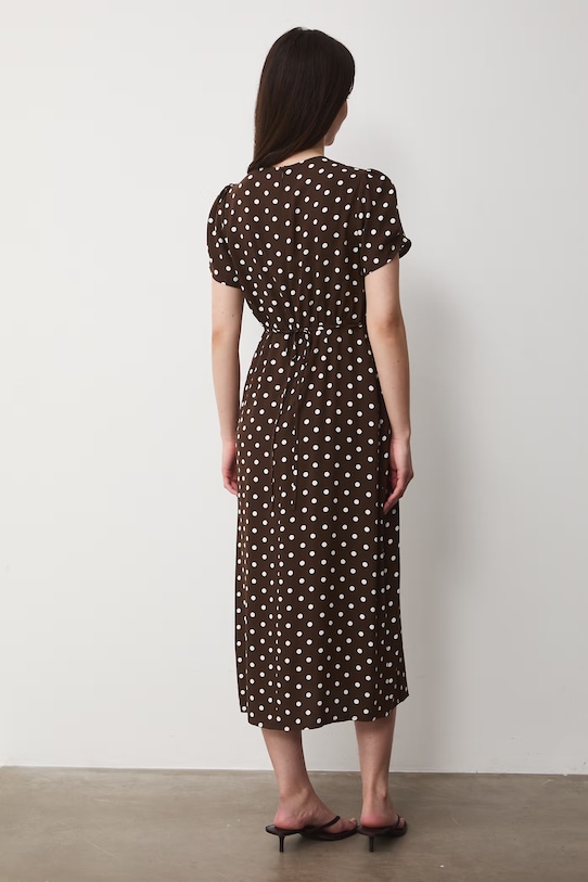 Odzież Medicine sukienka z wiskozy RS26-SUD070 brązowy