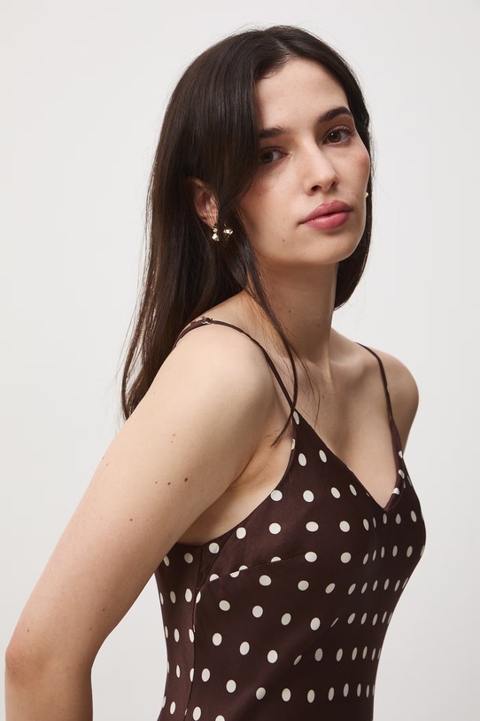 Medicine sukienka z wiskozy brązowy RS26-SUD072