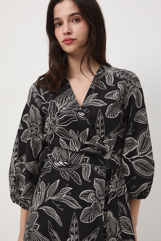 Medicine sukienka rozkloszowana z dodatkiem lnu czarny RS26-SUD074