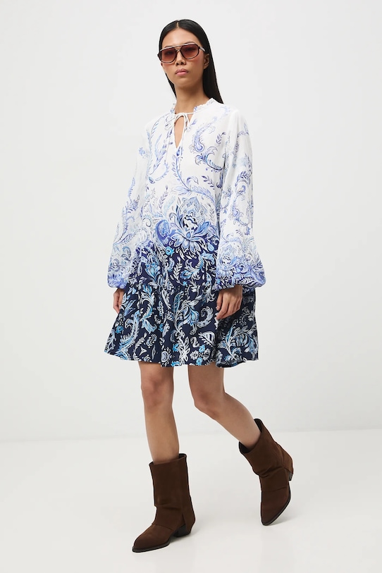 Sukienka damska mini z wiskozą wzorzysta tkanina biały RS26-SUD300