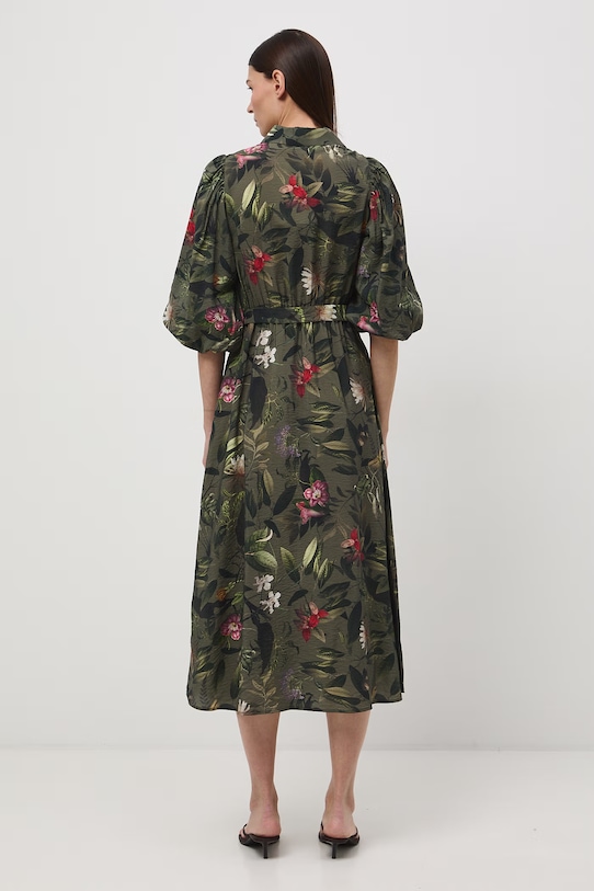 Šaty s rozšíreným strihom RS26-SUD506 zelená RS26