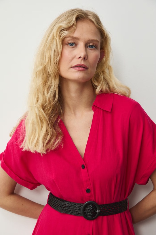 Sukienka rozkloszowana z lnem różowy RS26-SUD701