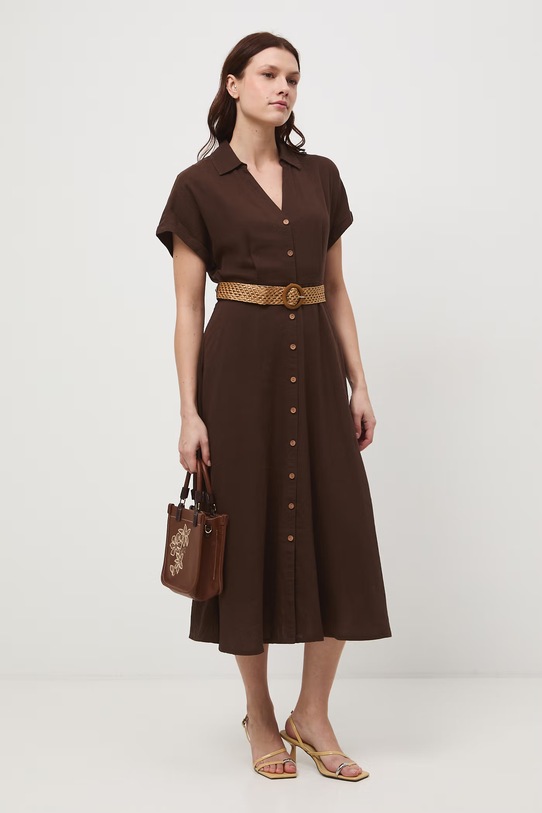 Sukienka rozkloszowana z lnem brązowy RS26-SUD701