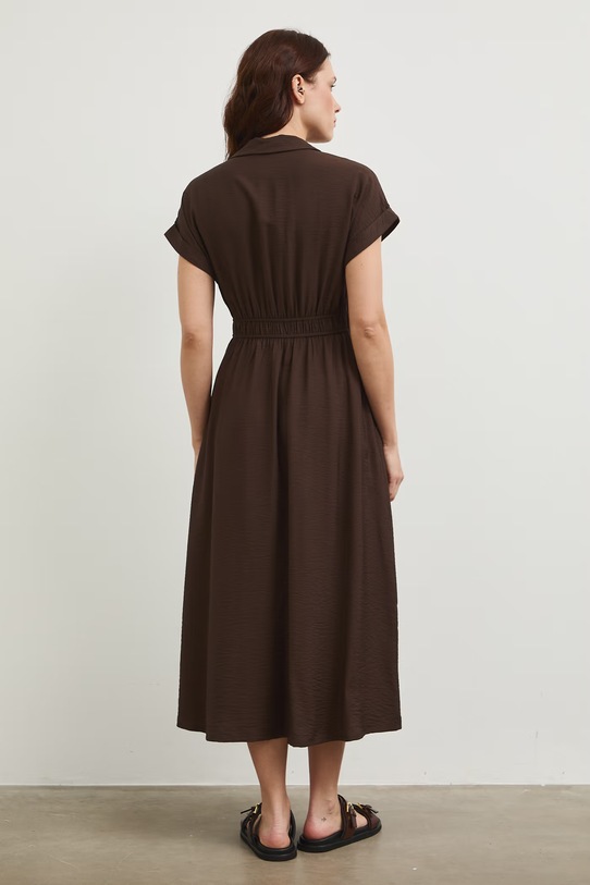 Odzież Sukienka rozkloszowana z wiskozą RS26-SUD803 brązowy